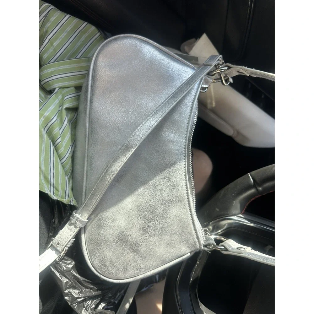 Silver Fashion Shoulder Bag And Handle Zip Closure